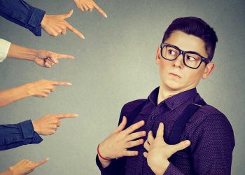 PRINTER, DESIGNER & CLIENT: WHO’S RESPONSIBLE FOR WHAT?