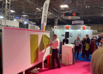 SIGN & DIGITAL UK ACQUIRED BY DATATEAM BUSINESS MEDIA