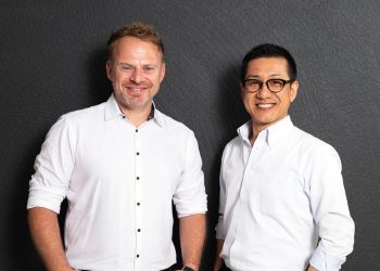 ROLAND DG REVEALS WALLPAPER AMBITIONS WITH DIMENSE DEAL