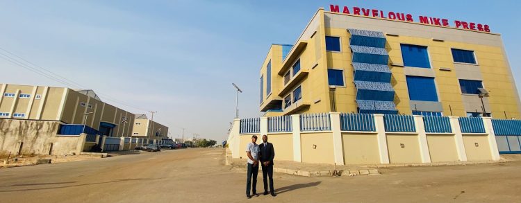 THE MARVELOUS MIKE PRESS ADVANTAGE