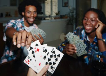 SUN CHEMICAL LAUNCHES SUNGAME™ FOR HIGH-SPEED TRADING CARD MANUFACTURING